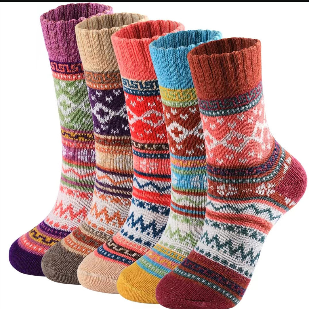 5 Pairs Womens Vintage Cozy Crew Socks Soft Cute Neutral Cotton Socks Exquisite Patterns Socks Gift