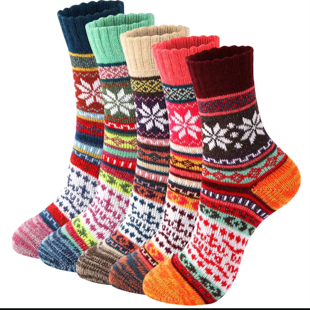 5 Pairs Womens Vintage Cozy Crew Socks Soft Cute Neutral Cotton Socks Exquisite Patterns Socks Gift