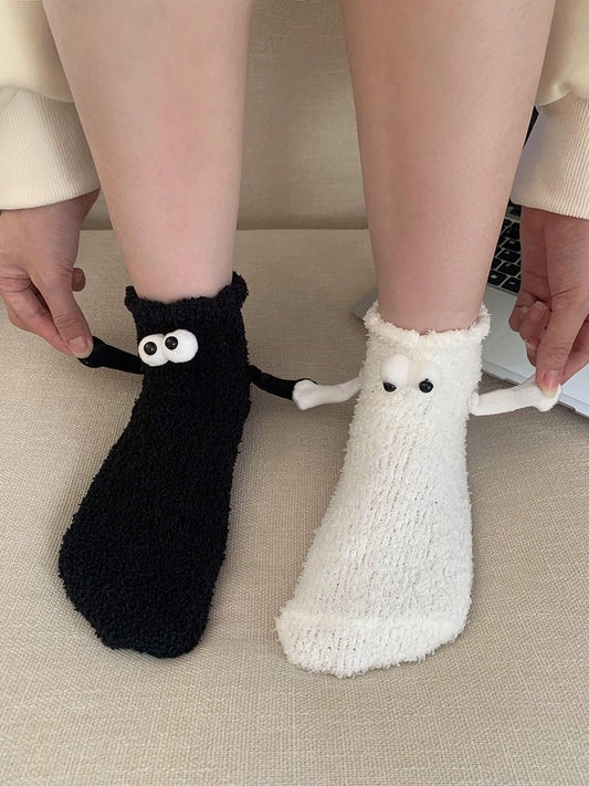 2 Pairs Magnetic holding hands socks with funny eyes for couples, girlfriends, autumn and winter home floor sleeping confinement socks, thickened and velvet